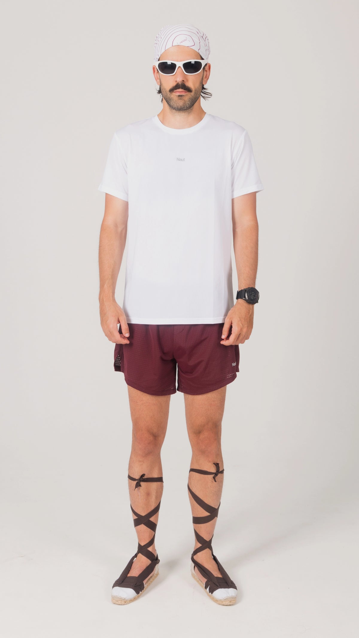White & Burgundy 01 | model