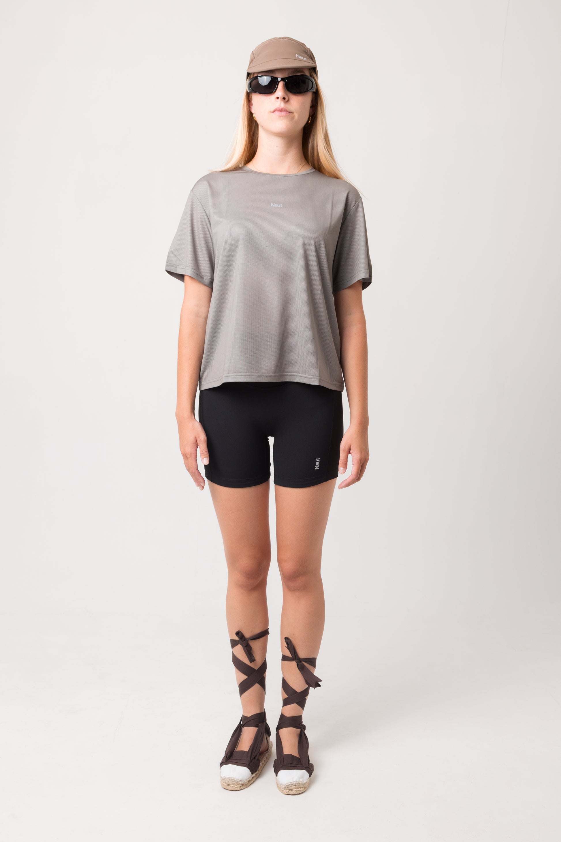 Earth Brown | model