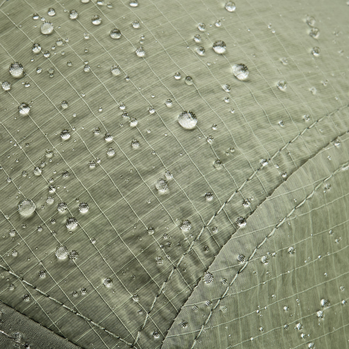 Dusty Olive | macro1 | Naut ripstop 5-panel running cap, close-up detail