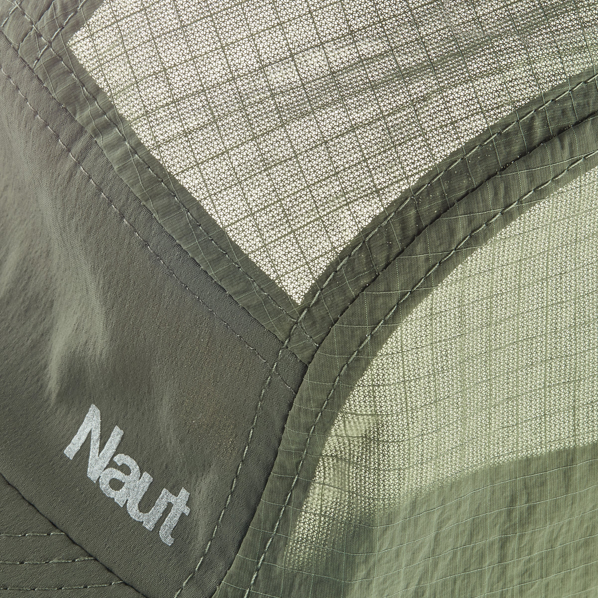 Dusty Olive | macro2 | Naut ripstop 5-panel running cap, close-up detail